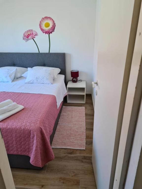 Milka Apartment *